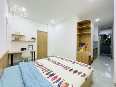 CĂN HỘ ĐẦY ĐỦ TIỆN NGHI + BAN CÔNG THOÁNG MÁT