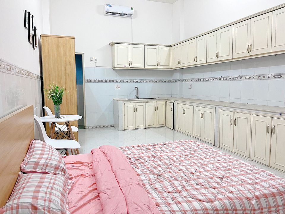 MÊ NẤU ĂN THUÊ NGAY CĂN NÀY THOAIII (1)