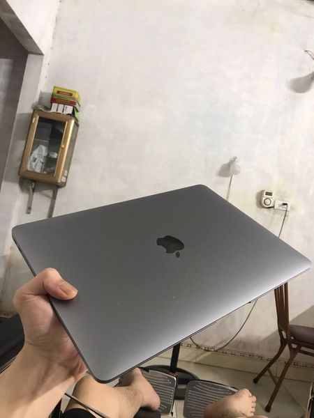 Macbook Pro 2020 13inch (1)