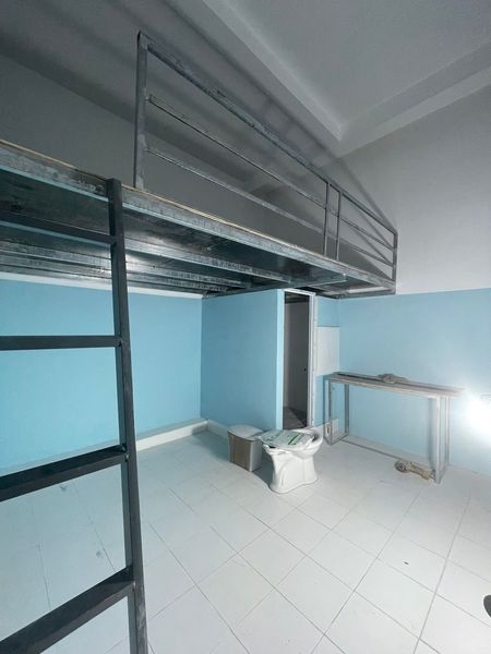 Bên mình còn phòng gần iuh, siêu thị và chợ ở ngay dưới chân cầu vượt Nguyễn Thái Sơn (3)
