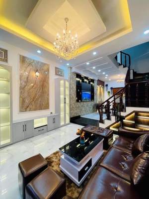 Bán nhà kiến trúc tân cổ điển 