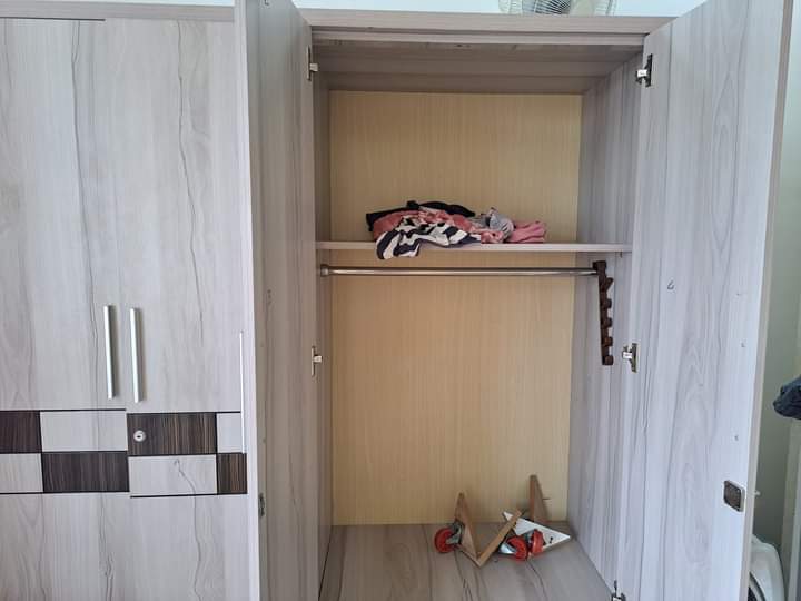 Thanh lý tủ quần áo  (1)