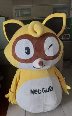 Mình cần thanh lý con Mascot màu vàng 
