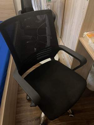 Dọn nhà cần thanh lý máy lọc không khí,loa Bluetooth,ghế xoay