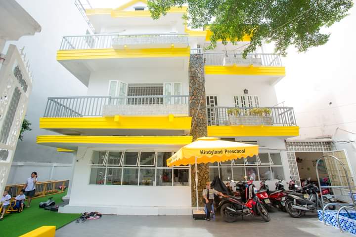 Tuyển Bảo Mẫu Làm Việc Tại Kindyland Preschool (2)