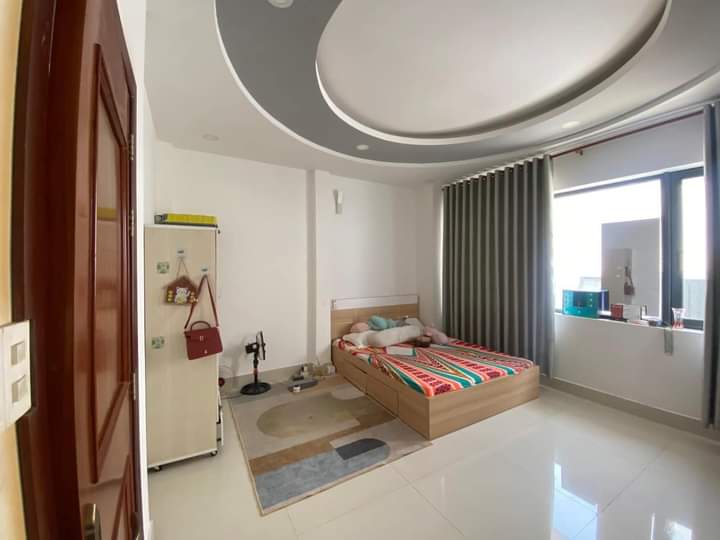 Cho Thuê Phòng Nữ (1)