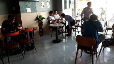 KHÔNG CÓ NGƯỜI QUẢN LÝ CẦN SANG GẤP QUÁN CAFE 