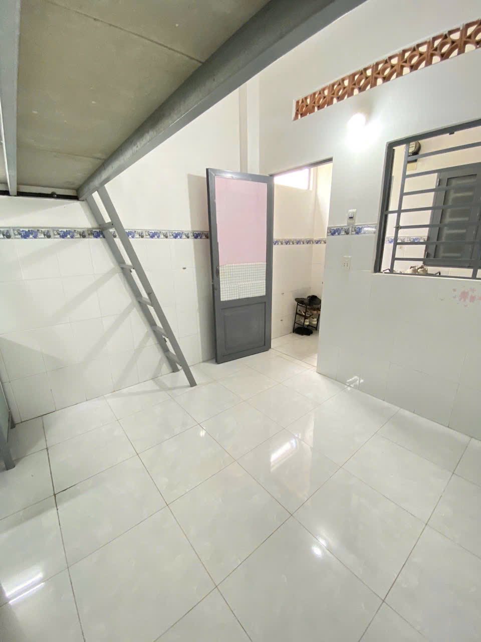 Phòng Trọ 526 Kha Vạn Cân (1)