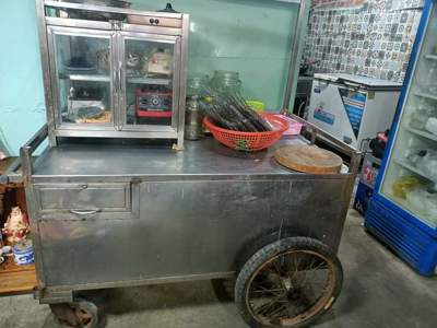Cần thanh lý tủ kiến inox