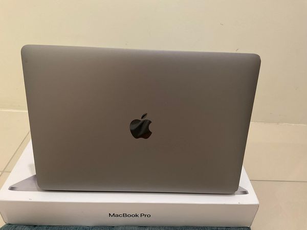 Macbook Pro 2020 13inch (2)